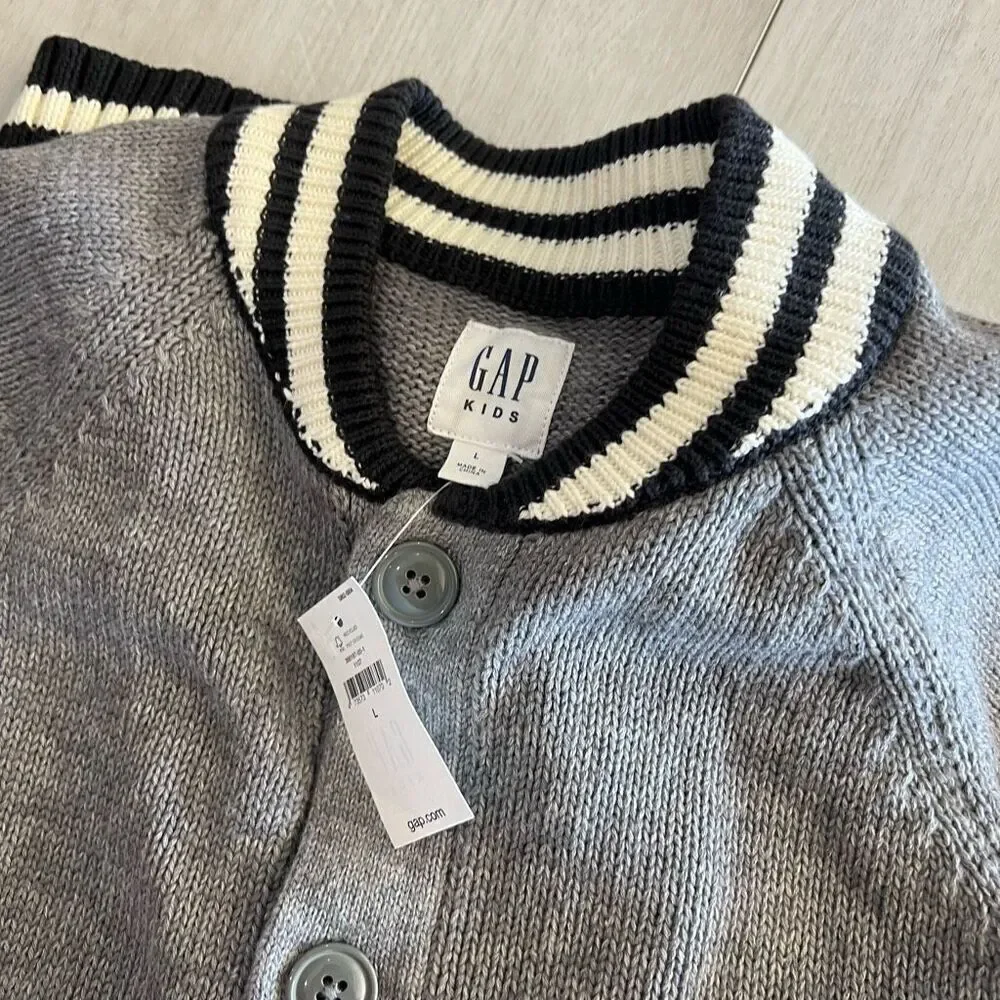 Gap boys sweater size L